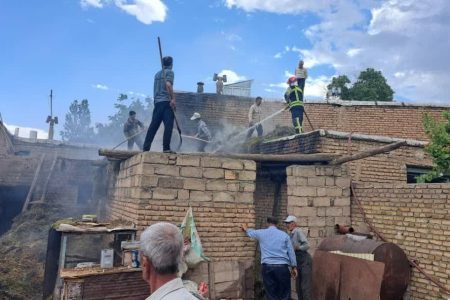 آتش سوزی در انبار علوفه روستای ویشلق سفلی
